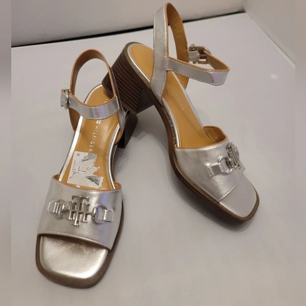 BRAND NEW TOMMY HILFIGER TOLIZA SLINGBACK WOMEN's SANDALS